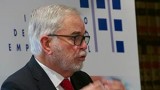 Análisis crítico de los aspectos más importantes de la Ley y de sus repercusiones en los planes de ordenación de los municipios.