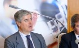 Cuestiones controvertidas en los  recursos administrativos y en los  procedimientos de revisión de oficio de  actos y disposiciones administrativas.